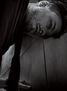 img-michael-pitt-5_101254131426-735x1000.thumb.jpg.c582cdcb3144cddedd0df2025669b21c.jpg