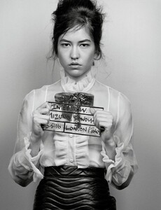 img-sonoya-mizuno_204542168449-769x1000.thumb.jpg.047e4f437a6dd2b5e6ac61ed1f022100.jpg