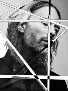 img-thom-yorke-4_155216287327-750x1000.thumb.jpg.8dbf2b29a9f49e6b6b016ce180c1922c.jpg