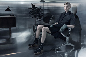 img-uniform-severe-elegant_131920510917-1000x667.thumb.jpg.98c659f1ad356583d85bae017a4aee07.jpg