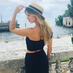 jbqthelabel_71836454_926456527711203_8993329865913559104_n.jpg