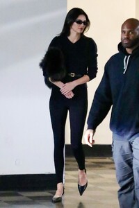 kendall-jenner-justine-skye-lauren-perez-and-hailey-bieber-at-sushi-park-in-la-03-16-2024-2.jpg