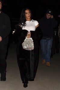 kim-kardashian-departs-from-kanye-west-s-electrifying-vultures-2-performance-at-sofi-stadium-in-los-angeles-03-14-2024-6.jpg