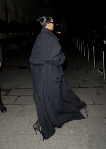 kim-kardashian-exits-the-ritz-hotel-in-paris-03-04-2024-1.jpg