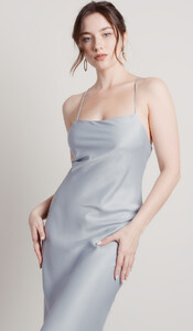 light-blue-liora-satin-slip-midi-dress@2x4.thumb.jpg.462c177c7291e2e6385e8d5ee5e25e42.jpg