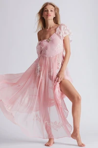 loveshackfancy-BLUSH-TUTU-Annaleigh-Maxi-Dress.thumb.webp.00fae5ae022bab6571f311b0c95fd5ce.webp