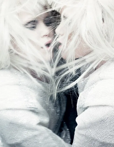 mary-kate-interview-mag-04.thumb.jpg.e190e5cd0a502aef8cae020918540f38.jpg