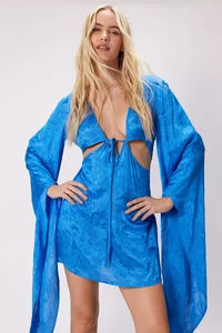 media.nastygal-12.thumb.webp.b18680fa3cf7258aef5ce656920b51d6.webp