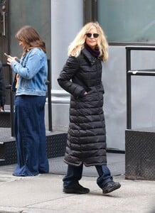 meg-ryan-in-a-long-puffer-jacket-manhattan-03-17-2023-2.thumb.jpg.298bf9d732ea4843496b75f263cdb98a.jpg