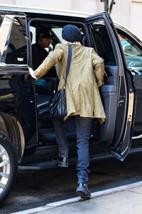 meg-ryan-in-green-overcoat-in-new-york-02-26-2024-2.jpg