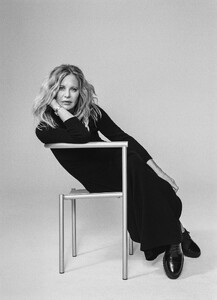 meg-ryan-interview-magazine-august-2023-0.thumb.jpg.bd0c5079fe523cef243619e44e5341ad.jpg