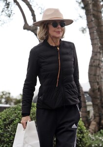 meg-ryan-out-in-santa-barbara-02-14-2024-1.jpg