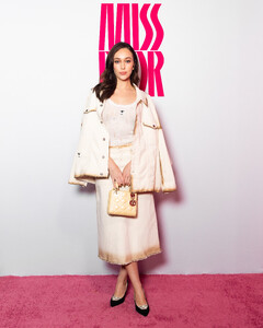 missdior001.jpg