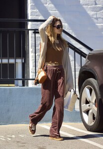 paris-jackson-exiting-beverly-hills-skincare-clinic-03-13-2024-3.jpg