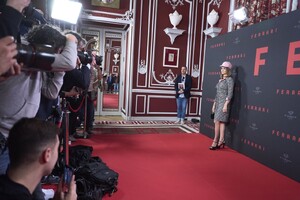 penelope-cruz-at-ferrari-photocall-in-madrid-02-05-2024-2.jpg