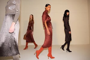 pfw_f23_backstage_hermes_acielle_010.thumb.jpg.45dc6686bc9c9ba68e3a01db58db12d8.jpg