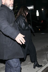 selena-gomez-and-benny-blanco-out-in-los-angeles-02-02-2024-0.jpg