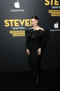 selena-gomez-at-steve-martin-a-documentary-in-2-pieces-premiere-in-new-york-03-29-2024-4.jpg