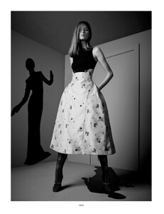 silhouettes_04.thumb.jpeg.78790c0bd120c55d297d9b24aba8d572.jpeg