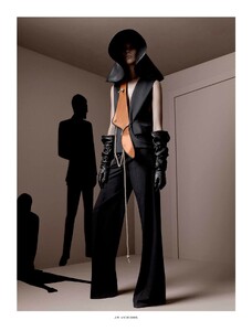 silhouettes_07.thumb.jpeg.c6d696665c01c057e4d2c71688d3c84a.jpeg