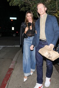sofia-vergara-departing-from-a-dinner-at-pace-restaurant-in-la-03-01-2024-5.jpg
