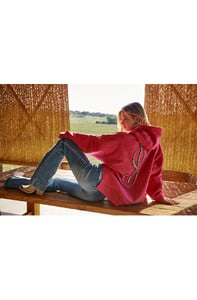 sudadera-all-you-need-is-love-en-fucsia-by-fetiche-suances (7).jpg