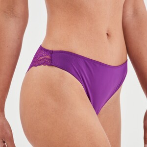 tanga-avec-micro-dentelle-violet-femme-vue5-36165600659073707.jpg