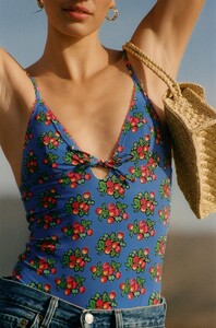 yse-maillot-de-bain-une-piece-sous-le-parasol-imprime-soledad3.jpg