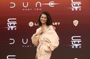 zendaya-at-dune-part-two-press-conference-in-seoul-02-21-2024-02-21-2024-8.jpg