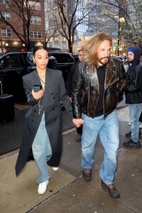 zoe-saldana-and-marco-perego-arriving-at-their-hotel-in-new-york-03-28-2024-3.jpg