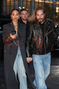 zoe-saldana-and-marco-perego-arriving-at-their-hotel-in-new-york-03-28-2024-6.jpg
