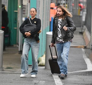 zoe-saldana-arriving-at-jfk-airport-in-new-york-03-27-2024-3.jpg