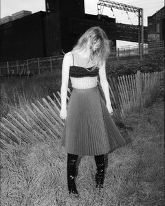 0002.jpg