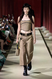 00047-gucci-resort-2024-credit-gorunway.thumb.jpg.80197a189ddc599c0a1f89ed265b7125.jpg