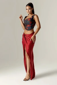 05_0c73ba16-feb1-4f61-927e-74aa7824fd4a_1800x1800.webp