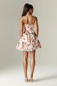 05_ea036a75-2b6e-4132-bd6d-55bc6e73d1ac_1800x1800.webp