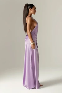 09_8702527e-8ce8-4178-95c1-9fbf134a1d8e_1800x1800.webp