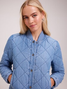 175693_chambray_back_l.thumb.jpg.43948f9b9bec7874c21b099e12f83f25.jpg