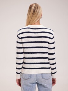 190136_navystripe_outfit_l.thumb.jpg.3bc85bd8fefbad446489127cc9da2bd1.jpg