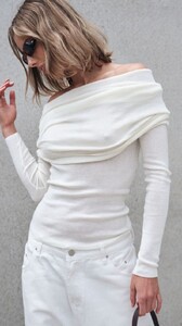 2024_04.01styleaddict_3336496156735078070.thumb.jpg.89accc0354464fdf8c6aa8861a071f36.jpg