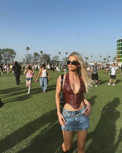 [2024.04.16] lindsaymariebrewer_438824997_448542701072681_1860444648218983077_n.jpg