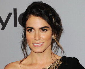 61165021_nikkireed_instylewarnerbrosgoldenglobesafterparty2018-31.jpg