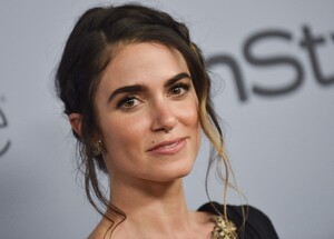 61165027_nikkireed_instylewarnerbrosgoldenglobesafterparty2018-33.jpg