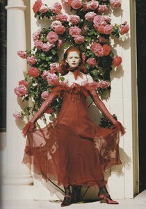 Blumarine1990sPHHelmutNewton(2).thumb.jpg.f5cdf8c29fa77b8c89dc9cdf1ca96cce.jpg