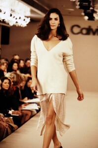 CalvinKleinSS1992RTW(1).thumb.jpg.f7776de5fac717996792a75bb6f437ed.jpg