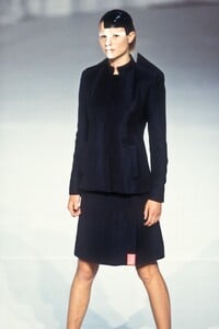 CharlotteConnoleys98chalayan-52.thumb.jpg.458e1b860816337a8c42e505159b7a64.jpg