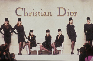 ChristianDior1987WomenFW35.thumb.jpg.cbebe1a0ae0ed82e1a86299d6bf1159f.jpg