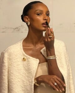 Dolled up for an evening with @esteelauder   Makeup by me. (3).jpg