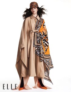 ELLE-CHINA-2022-August-9.thumb.jpg.0db21e05a463d9a75dda81a5478d5791.jpg