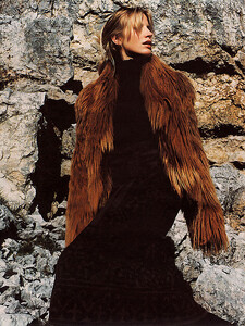 Grazia-Magazine-Photography-Indira-Cesarine-017.jpg